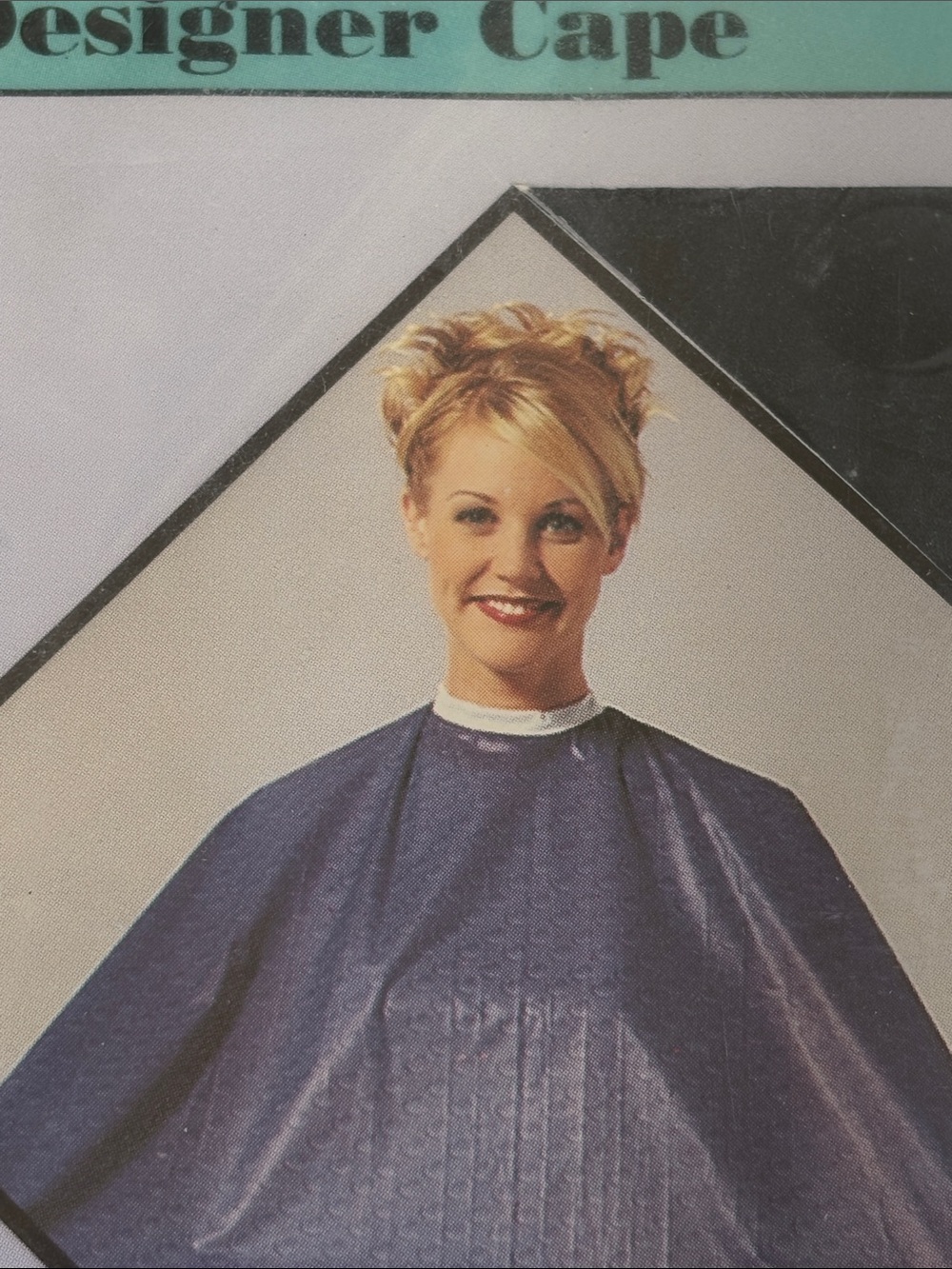 Vintage Black Bubbles Designer Shampoo Cape — Women’s Designer Hook-On Closure - Picture 3 of 3